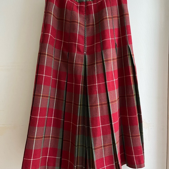 Pure new wool mid length pleated skirt - Picture 3 of 6